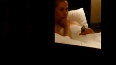 Seksi cura koja voli analni pornici najbolji besplatni porno filmovi duboko se zabija u guzu